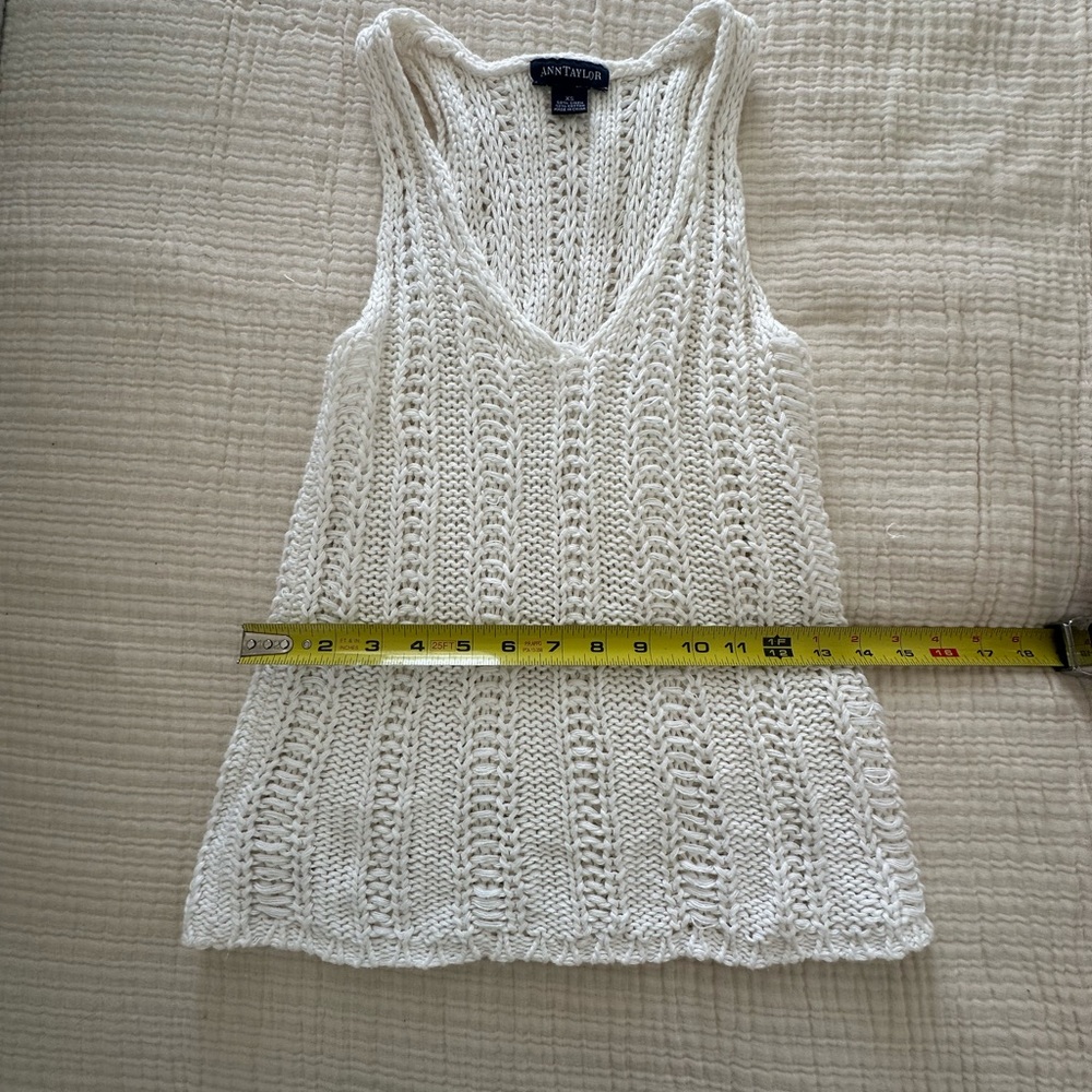 Ann Taylor knitted/crocheted tank top. White. Size XS. - Picture 5 of 6